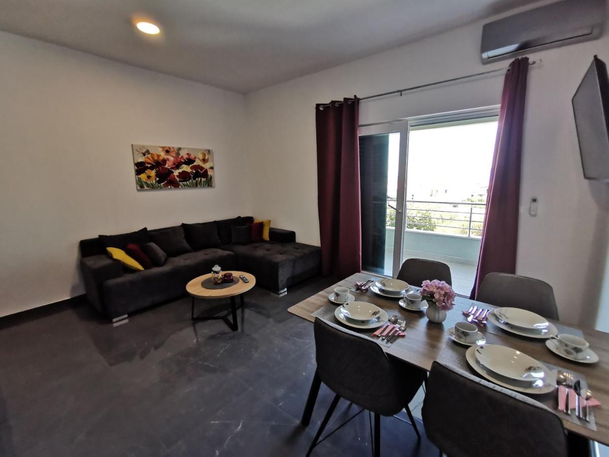 Apartmani "Allegro" Podaca Exterior photo